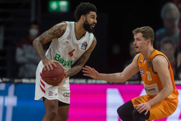 WTT新加坡大满贯赛：王楚钦3-0卡尔伯格 晋级男单八强.